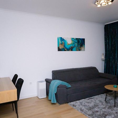 Elysian Urbanscape Brown, 2 Rooms, Near Bucharest Chiajna Dış mekan fotoğraf