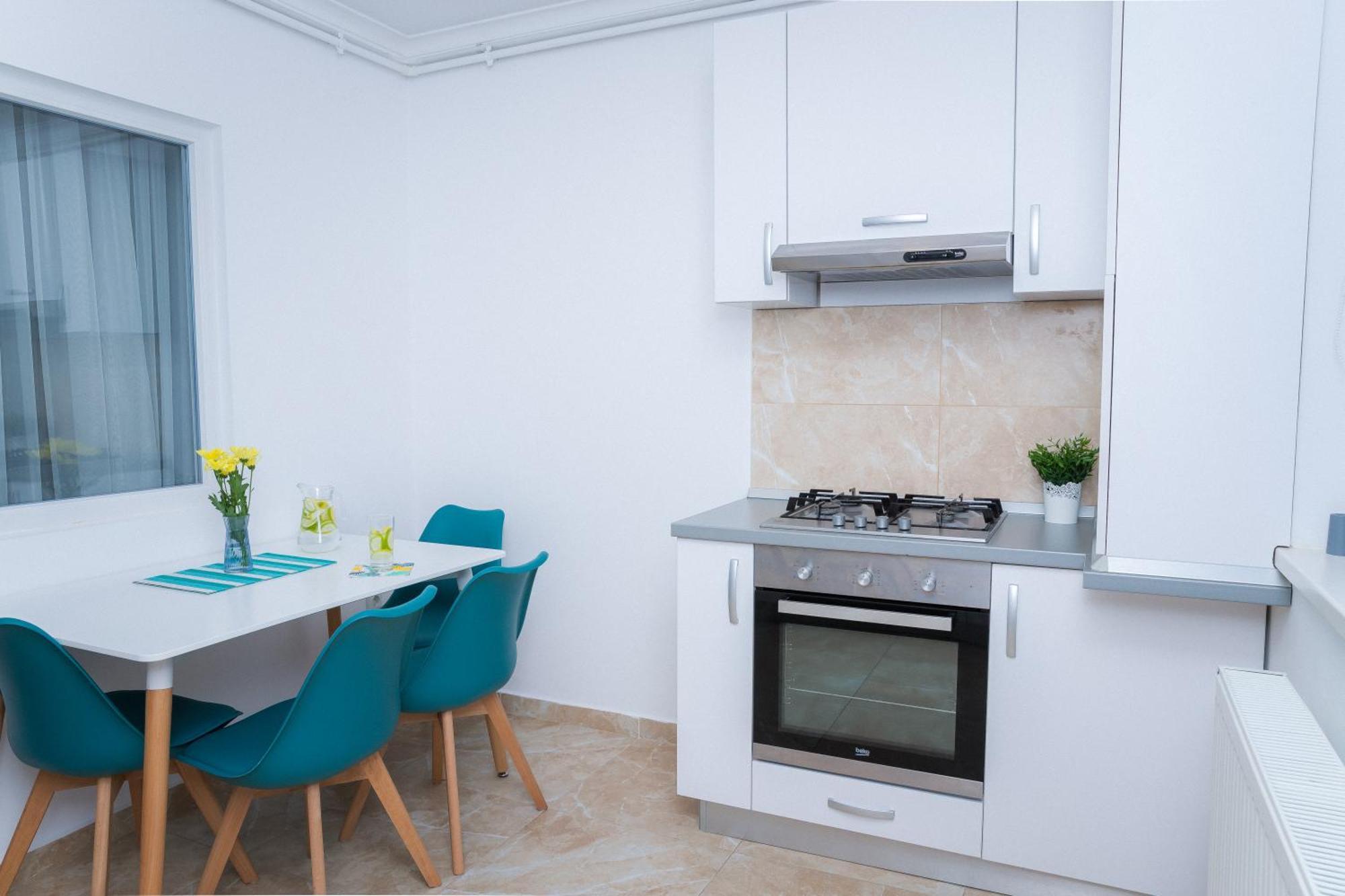 Elysian Urbanscape Brown, 2 Rooms, Near Bucharest Chiajna Dış mekan fotoğraf